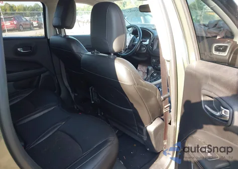 2020 Jeep Compass Latitude 4X4 from USA, damaged, VIN 3C4NJDBB3LT117555